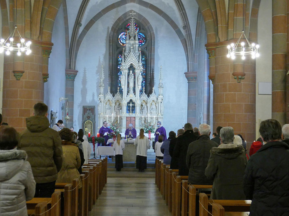 Beauftragung zu Lektorat und Akolythat in St. Marien, Volkmarsen (Foto: Karl-Franz Thiede)